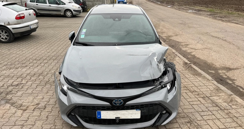 Toyota Corolla cena 37900 przebieg: 76000, rok produkcji 2020 z Chodzież małe 172